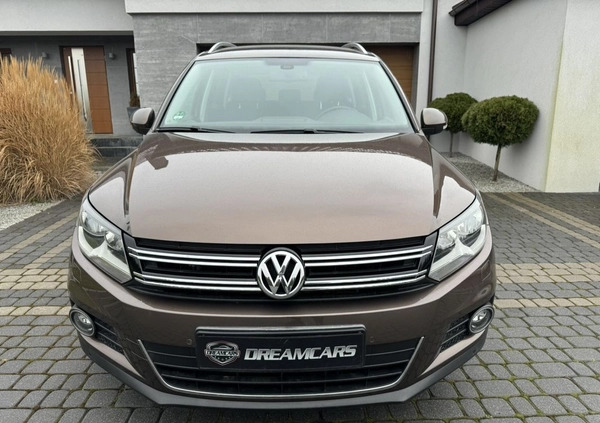 Volkswagen Tiguan cena 46900 przebieg: 229112, rok produkcji 2011 z Drobin małe 379